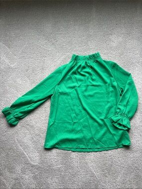 Green Ruffle Neck Long Sleeve Blouse